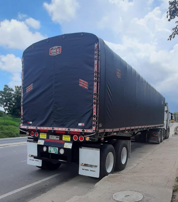 Estaca-incoltrailers.com