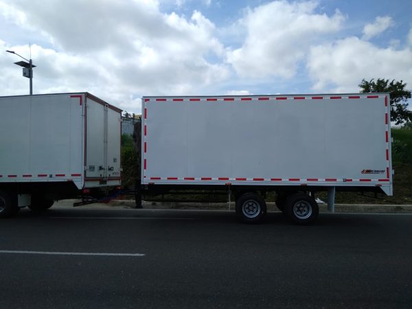 remolque de furgón-incoltrailers.com